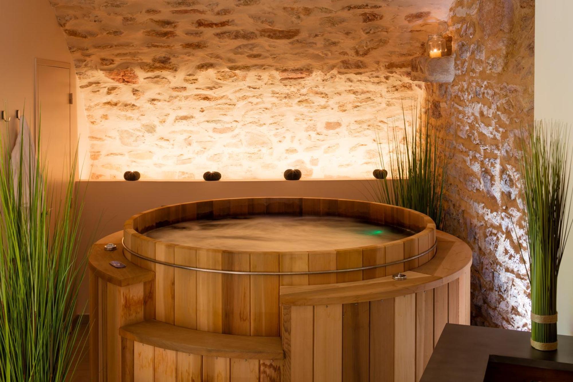 Contact Hotels Le Savigny & Spa Blacé Zewnętrze zdjęcie