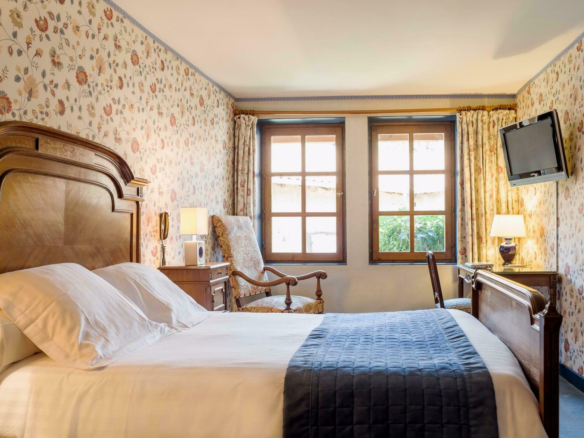 Contact Hotels Le Savigny & Spa Blacé Zewnętrze zdjęcie